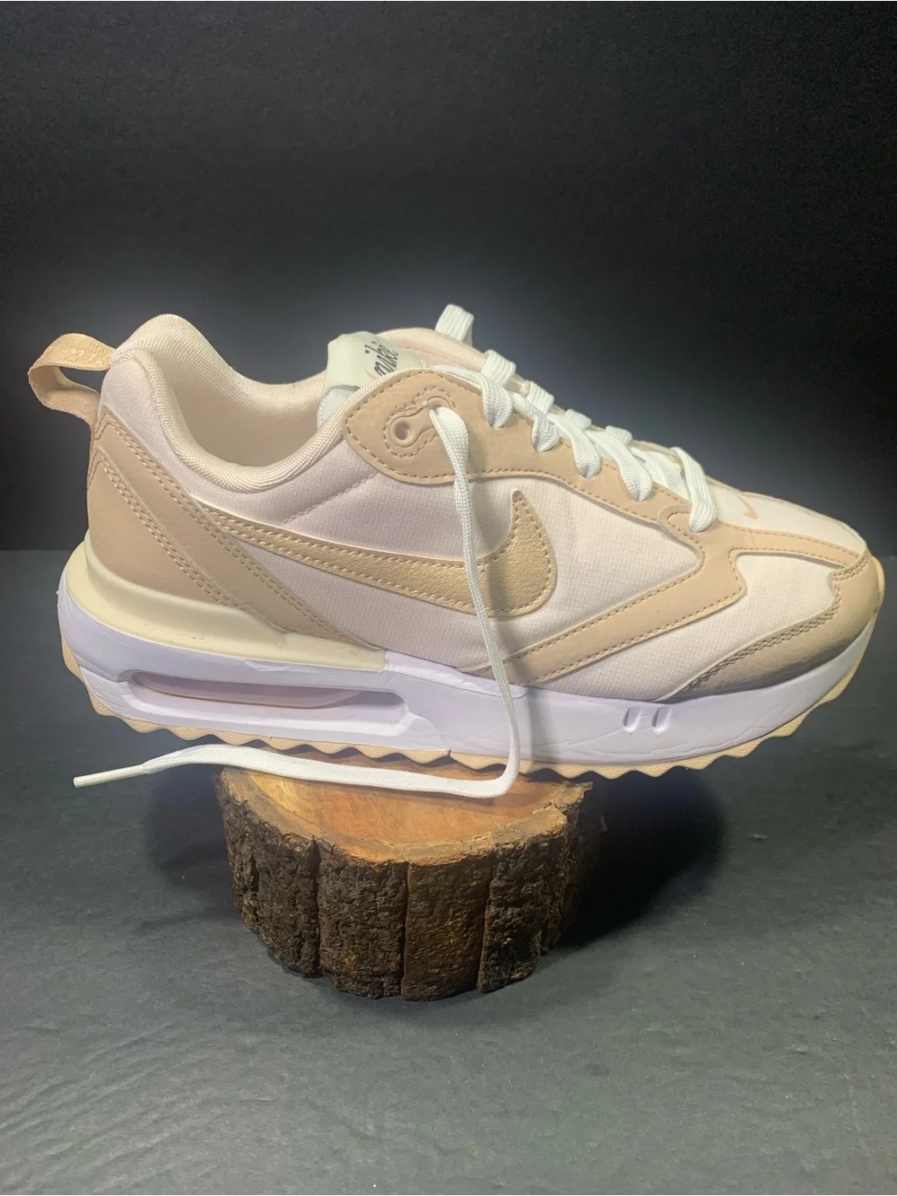 Nike Air Max Dawn Women’s Soft Pink Sneakers Shoe Size- 7